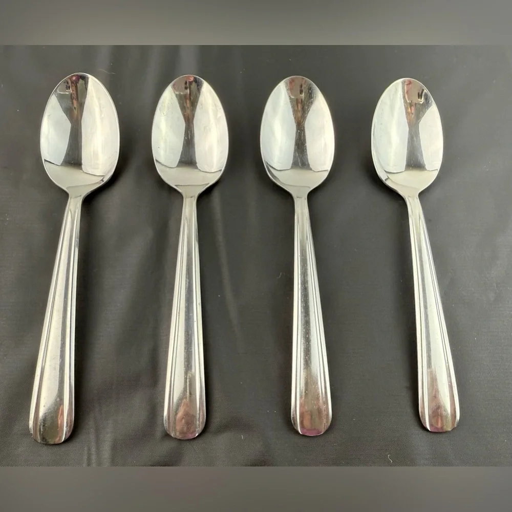 WALLACE SILVER Fleetline (Stainless) by Wallace Silver Lot‎ of 4 Teaspoons